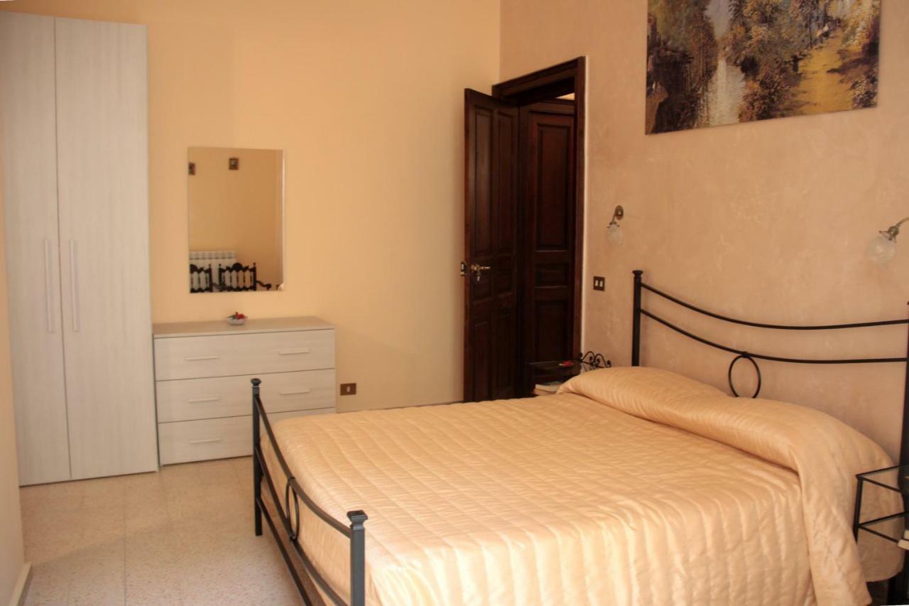 Domus Cicerone Bed and Breakfast Formia Exterior foto